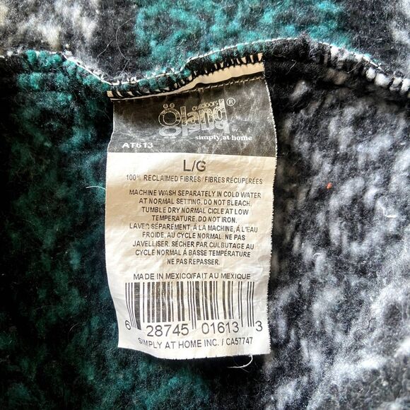 Green Drug Rug - Picture 3 of 3